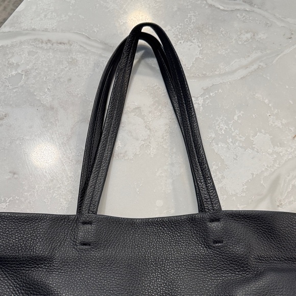 Cuyana Dark Leather Tote - Picture 3 of 4